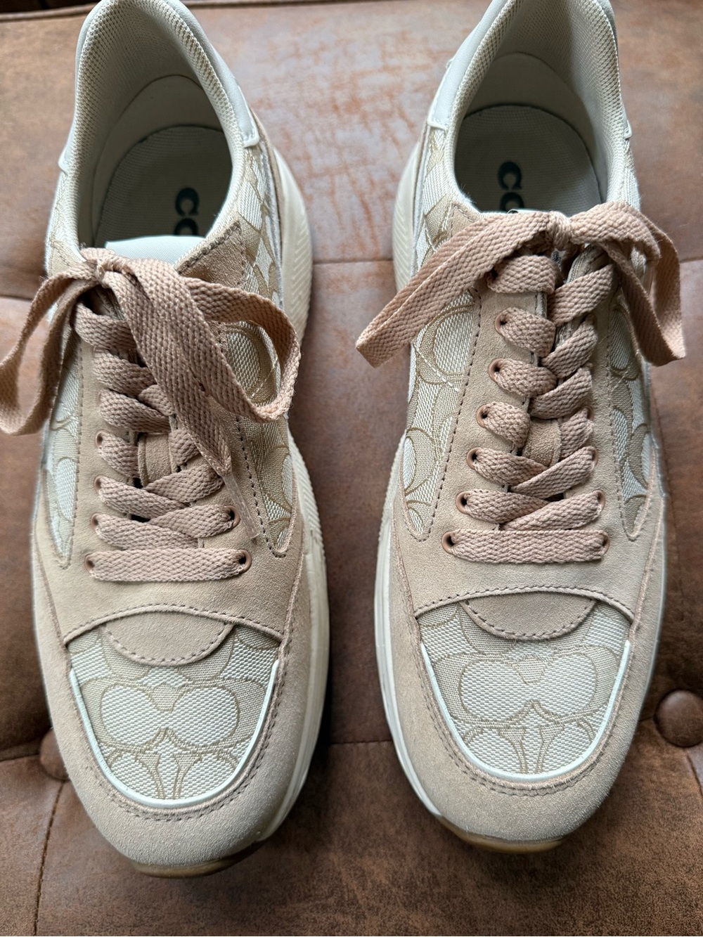 Coach Women's Tan and Cream Signature Low-Top Sneakers